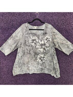y2k Grey Flower & Paisley Rhinestoned Top size 3xl